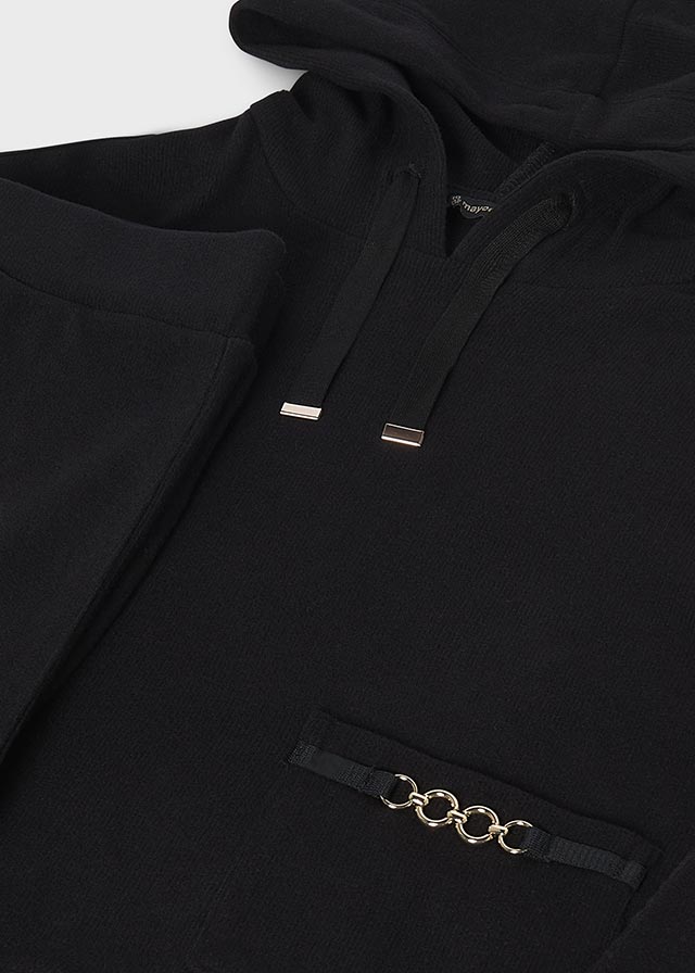 Комплект Пуловер с капюшоном + брюки для девочки черный Mayoral Испания