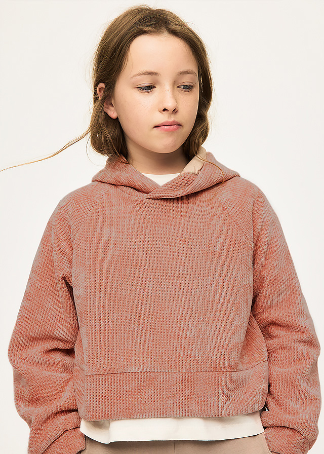 Комплект Пуловер з капюшоном + бежеві штани для дівчинки рожевий Mayoral Іспанія